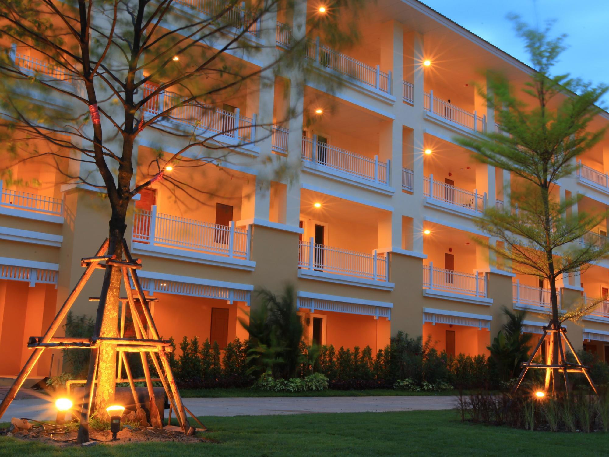 The One Residence Hotel Бангкок Екстер'єр фото