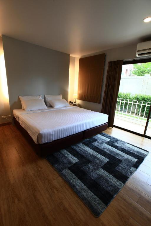 The One Residence Hotel Бангкок Номер фото