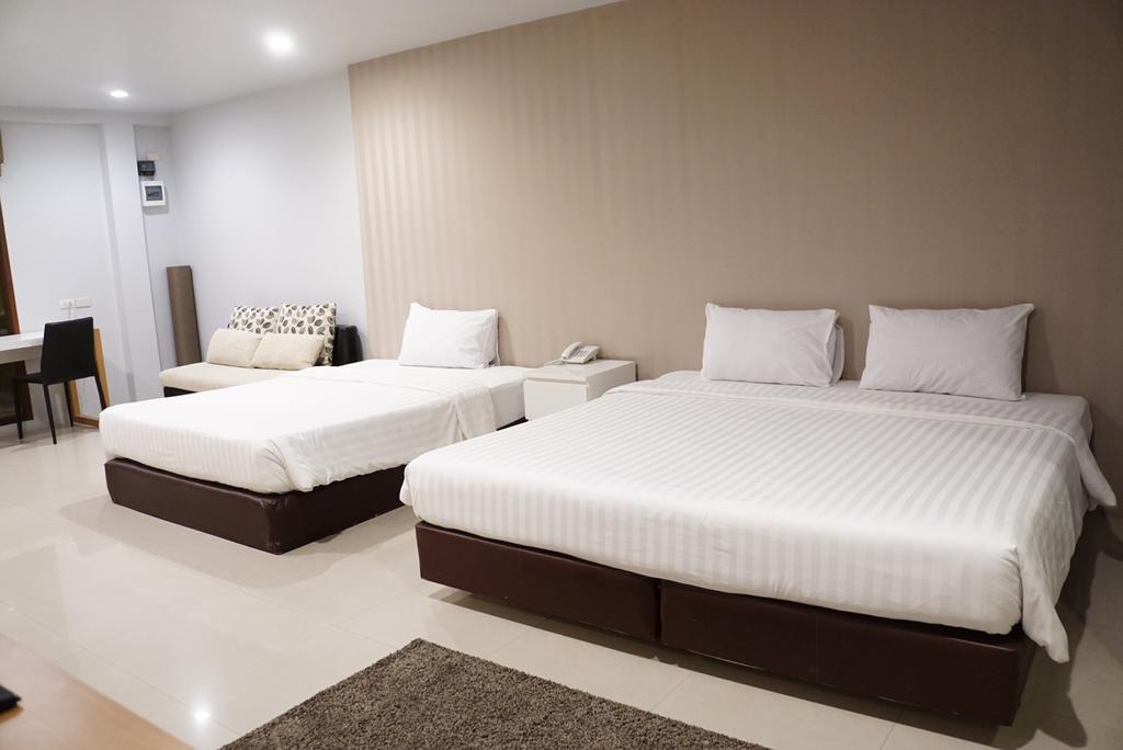 The One Residence Hotel Бангкок Екстер'єр фото